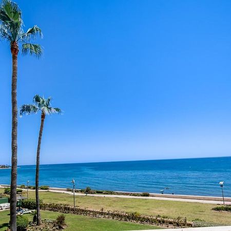 Beach-Line Apartment With 3 Bedrooms In Естепона Екстериор снимка